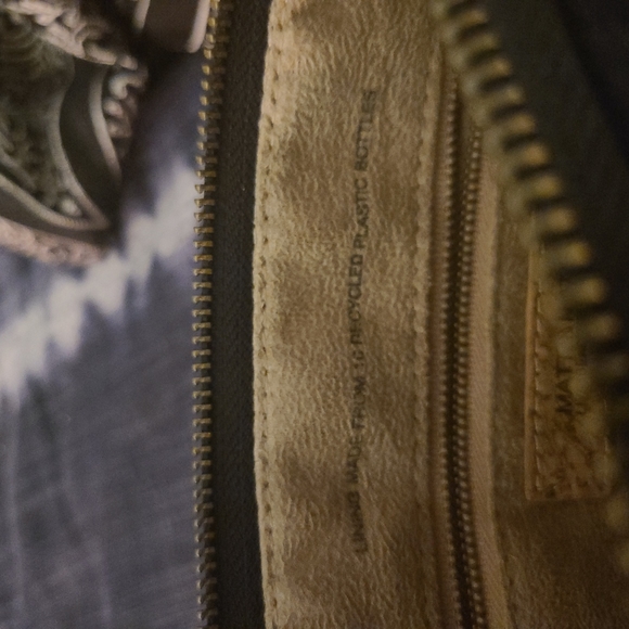 Matt and Nat Live Beautifully Gala Handbag NWOT - Picture 8 of 8